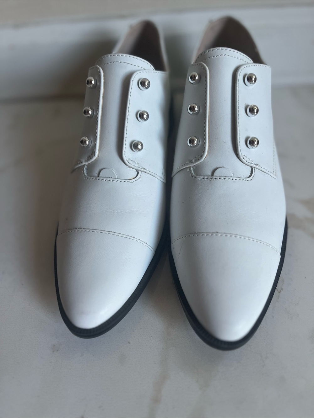 Brand New: Nine West White Studded Oxfords - White 7.5M